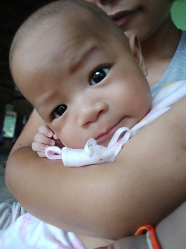 ลูกน้อยได้2เดือนกับอีก26วันอีก3วันก้3เดือนแร้วกินกล้วยหรือข้าวโอ็ตได้ยังเอ้ย
