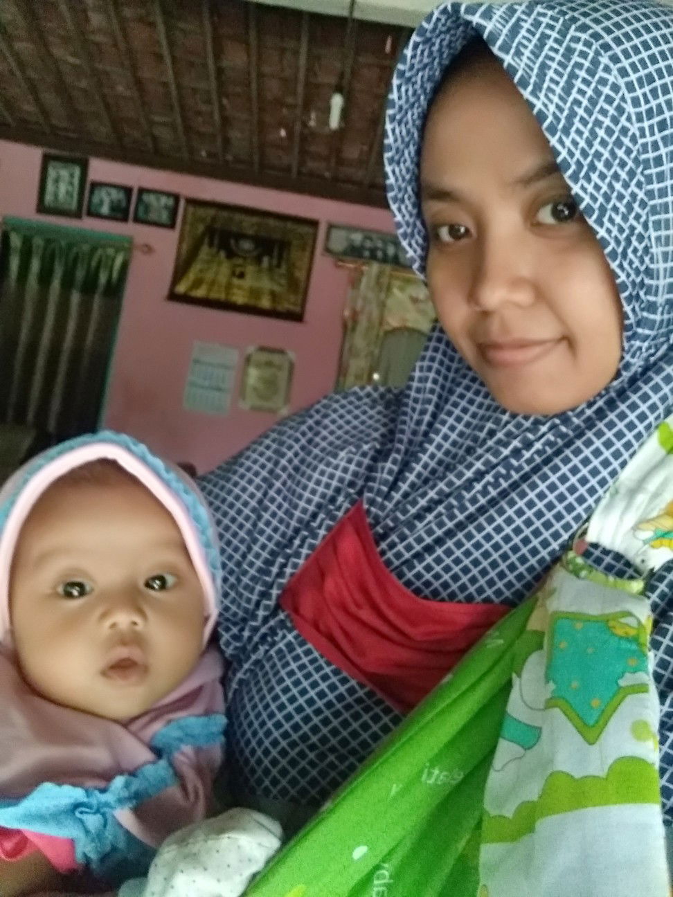 Tri Wahyuni profile icon