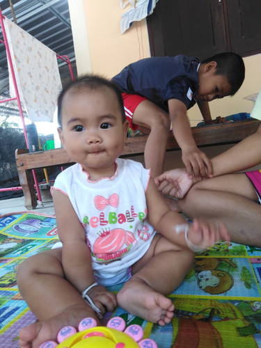 เด็กจะสามารถนั่งได้เองกี่เดือน