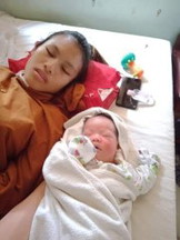 เสร็จไปทั้งแม่ทั้งลูกฯ คงเหนื่อยมาสิน่ะ เค้าเป็นกำลังใจให้อยู่น๊าาาา!