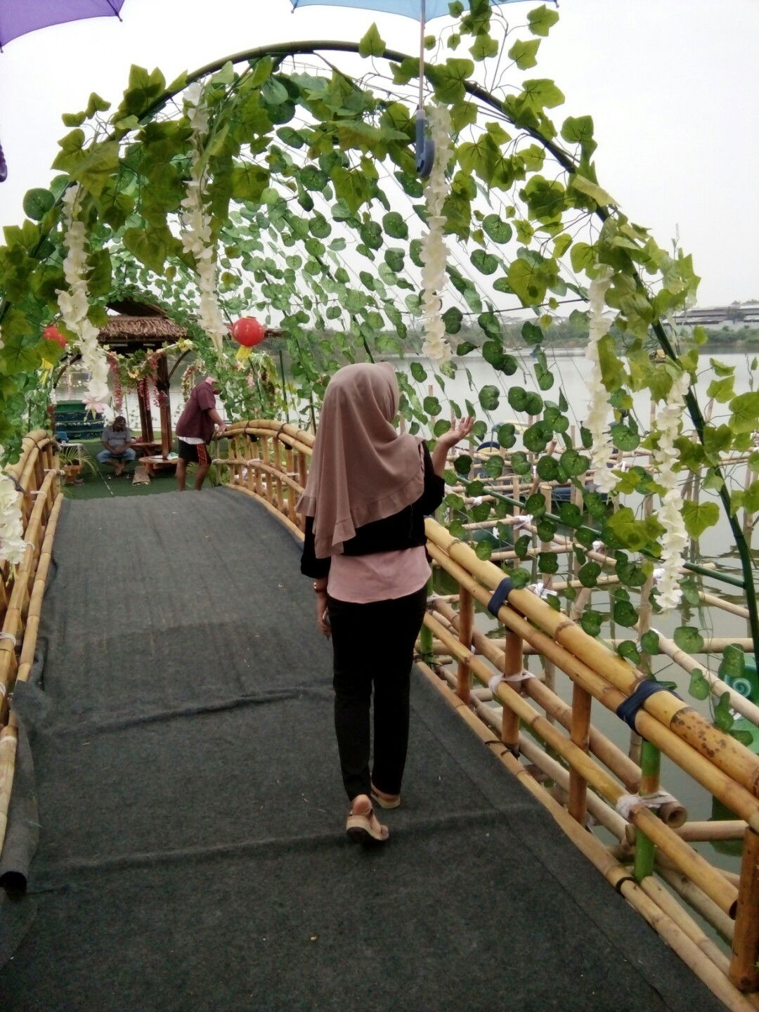 Nur Fitriani profile icon