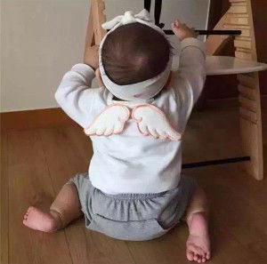 Handuk Bayi Motif Sayap