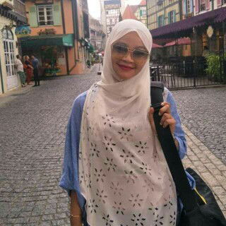 Riana Sari profile icon