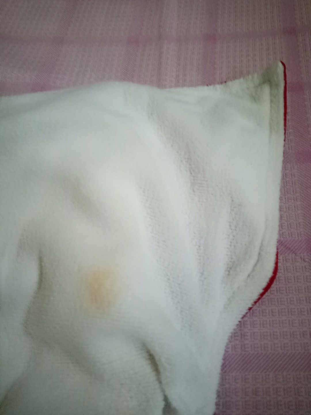 warna orange di diapers.. abis pipis? kenapa?