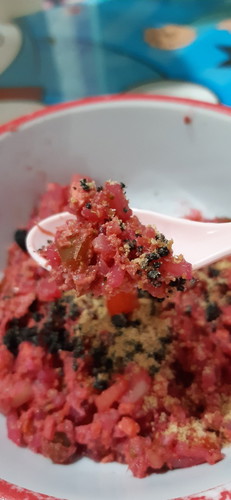 สปาเก็ตตี้สีชมพู