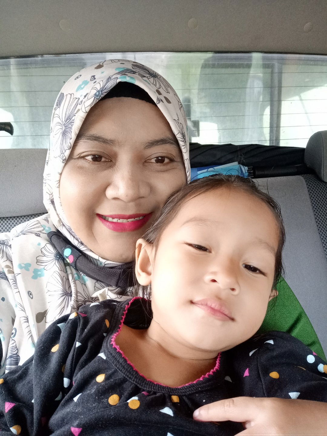 Umi Husna profile icon