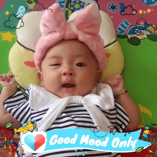 Baby maunya digendong trs