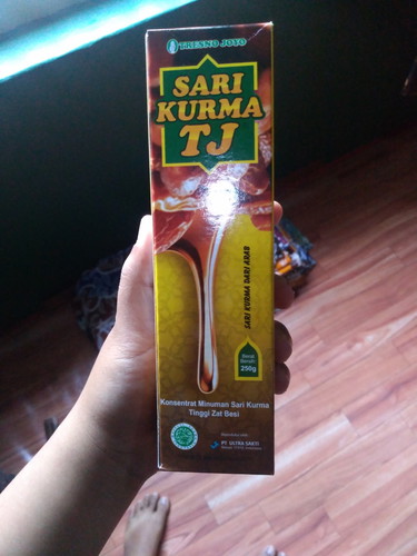 minum sari kurma