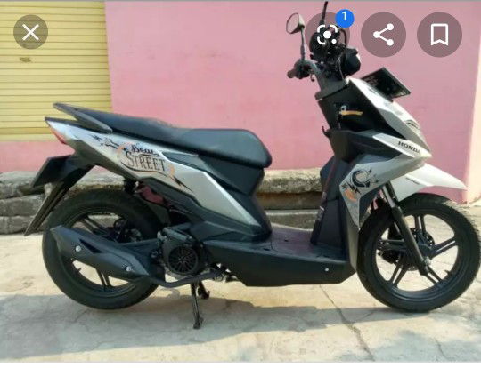 Ya Allah ujian apa lagi ini??? kmren2 kaka ipar di tuduh melarikan mobil trs kita bantu buat selesaikan masalahnya, tapi semalem motor suamiku di curi orang??? aku smpe nangis sejadi2nya pas dia pulang gak bawa motor, dia pulang smpe jam 3 subuh nyariin m