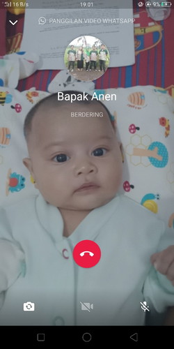 pengennya vidio call terus #DiRumahAjaAP