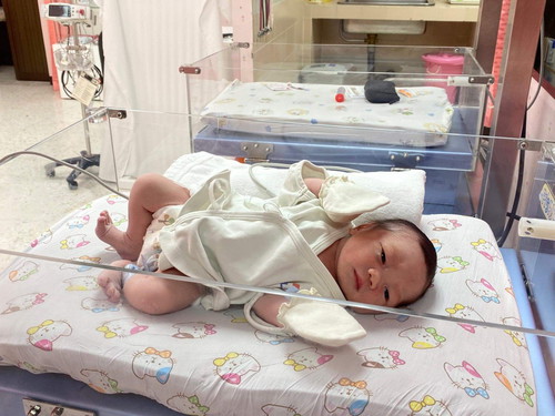 จแตกแล้วคร้าาา 37w 1d