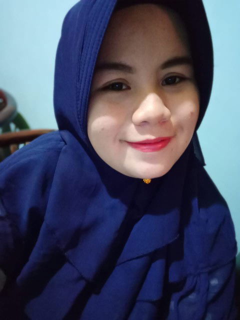 Yeni putri Ragil profile icon