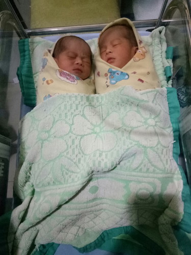 minta usul nama bayi perempuan kembar islami