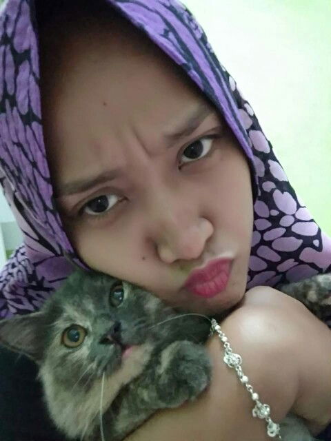 Devi Setiawati profile icon