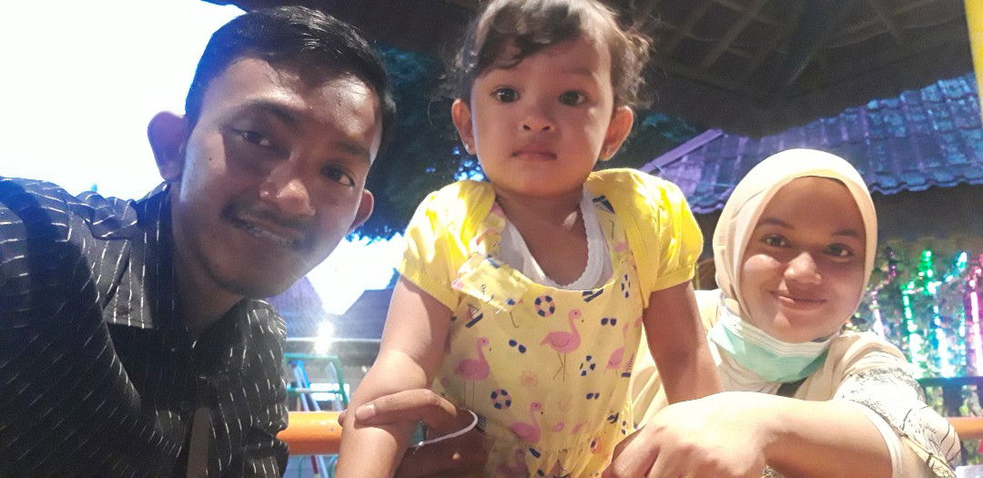 Asti Apriyani profile icon