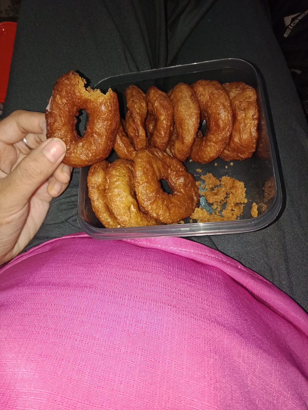 makan yang manis-manis