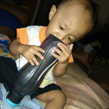 menggigit sesuatu sampek tubuh bergetar