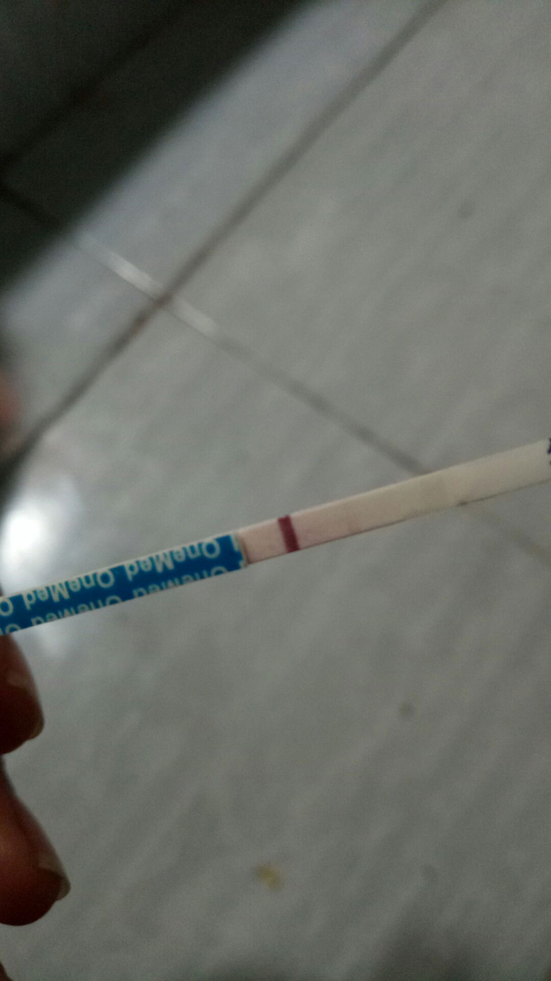 di tespek garis 2 samar tapi belum telat haid.