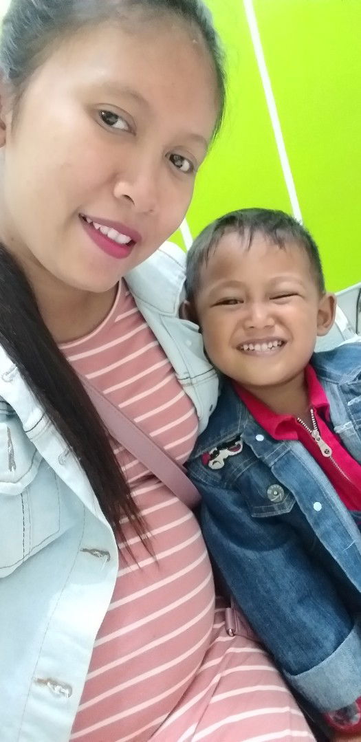 wiwik liyanti profile icon