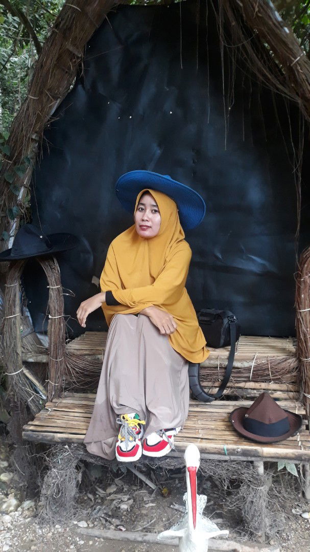 Fhani Lestari profile icon