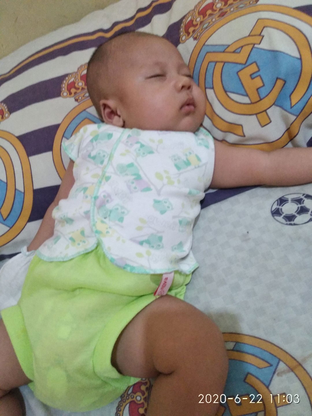 tidur bayi