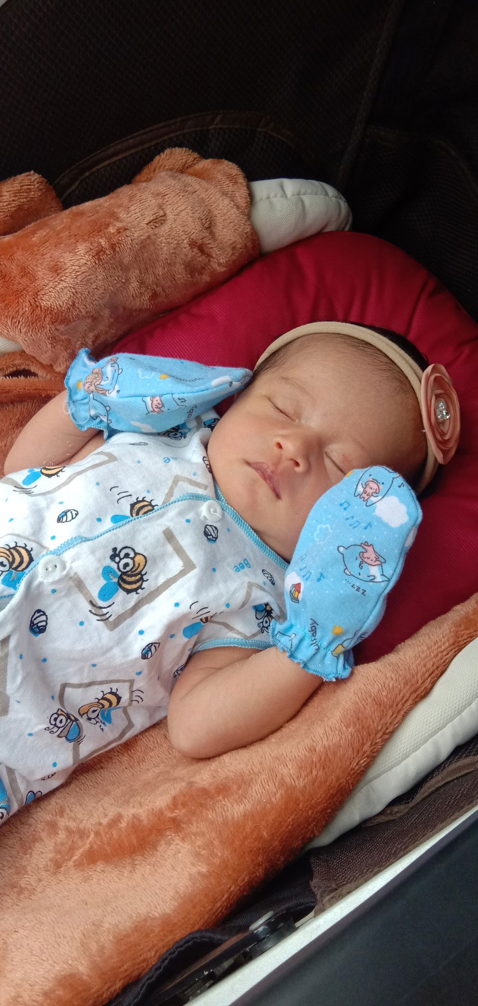 shavella azkiya yasmine profile icon