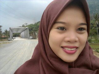 Ela NurLaela profile icon