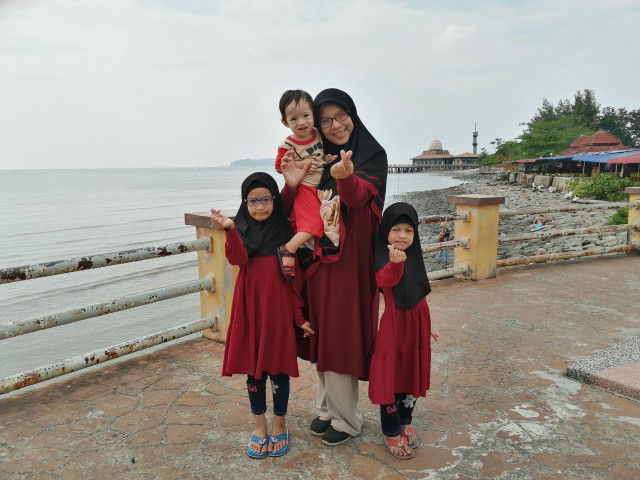 Rozaina Othman profile icon