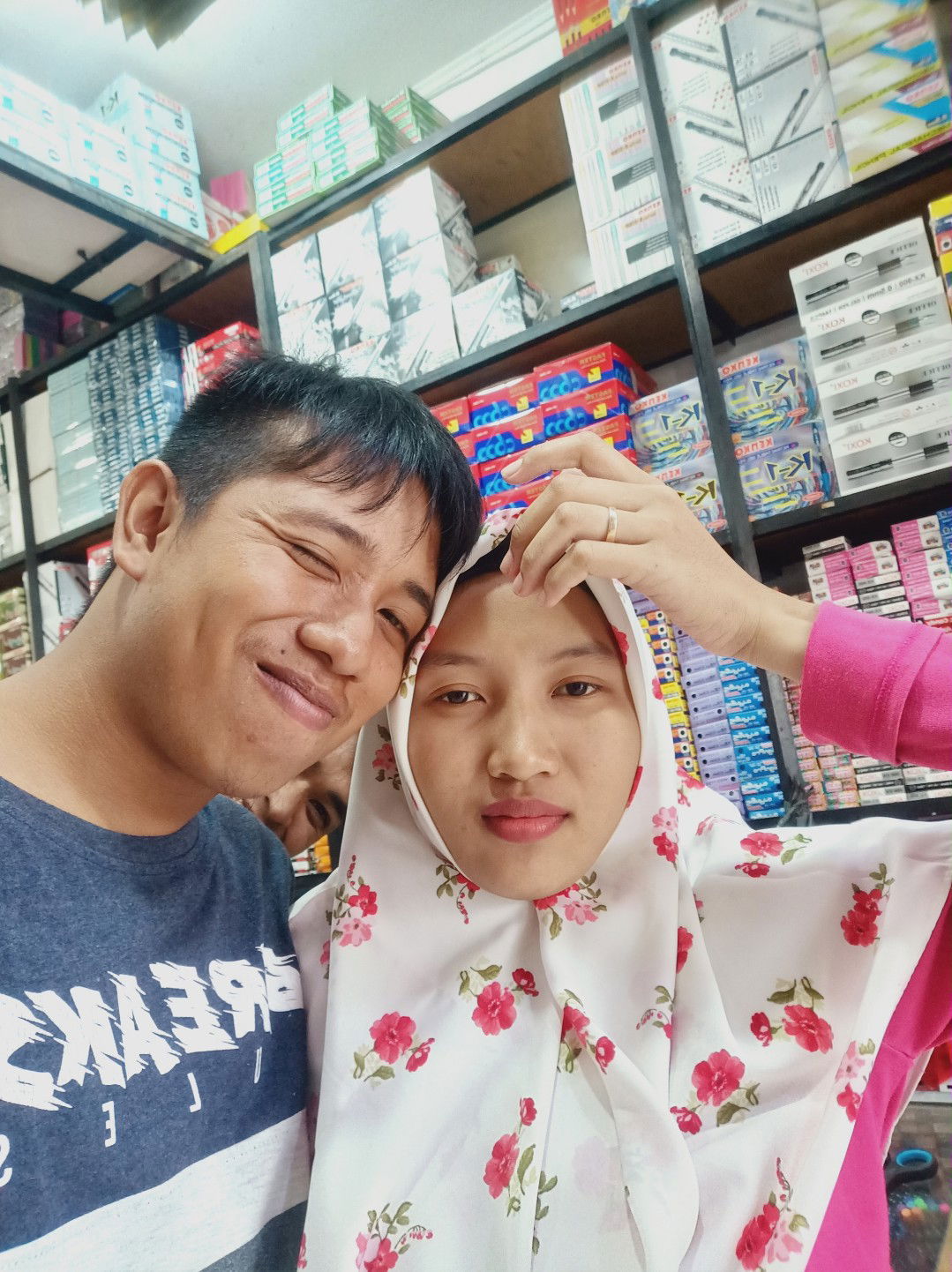 Resti Fauzi Ridwan profile icon