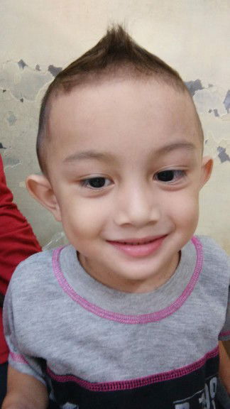 Anak ke 1 dan 2 beda