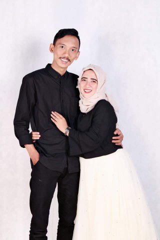 Dewi Nugrah profile icon