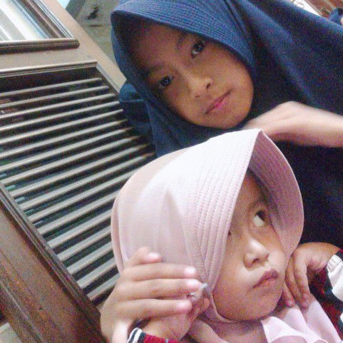 Raneya Shop profile icon