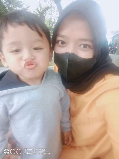 Lulu Latifah profile icon