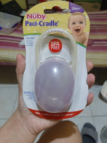 SELLING BRANDNEW PACIFIER CRADLE