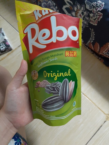 Makan Kuaci