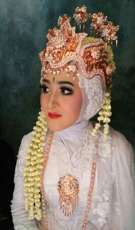 Yulianti Sri R profile icon