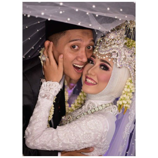 Anggun Dwi A profile icon