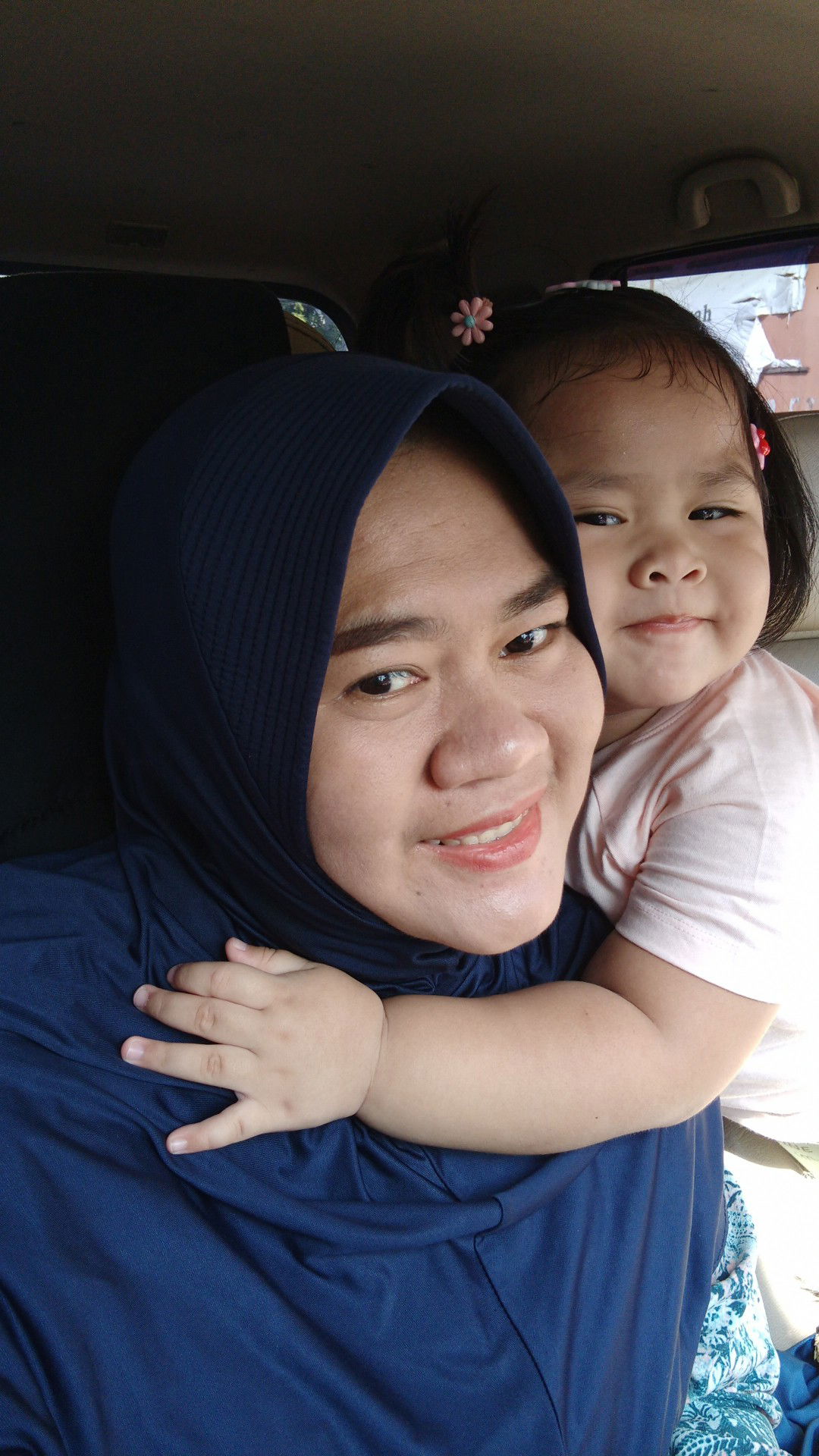 yulyawanti profile icon