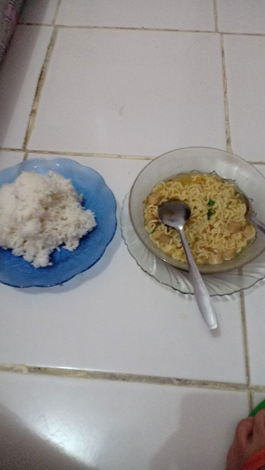 stres mkir hpl hamil uda 39week, sesekali kasih mie biar relax