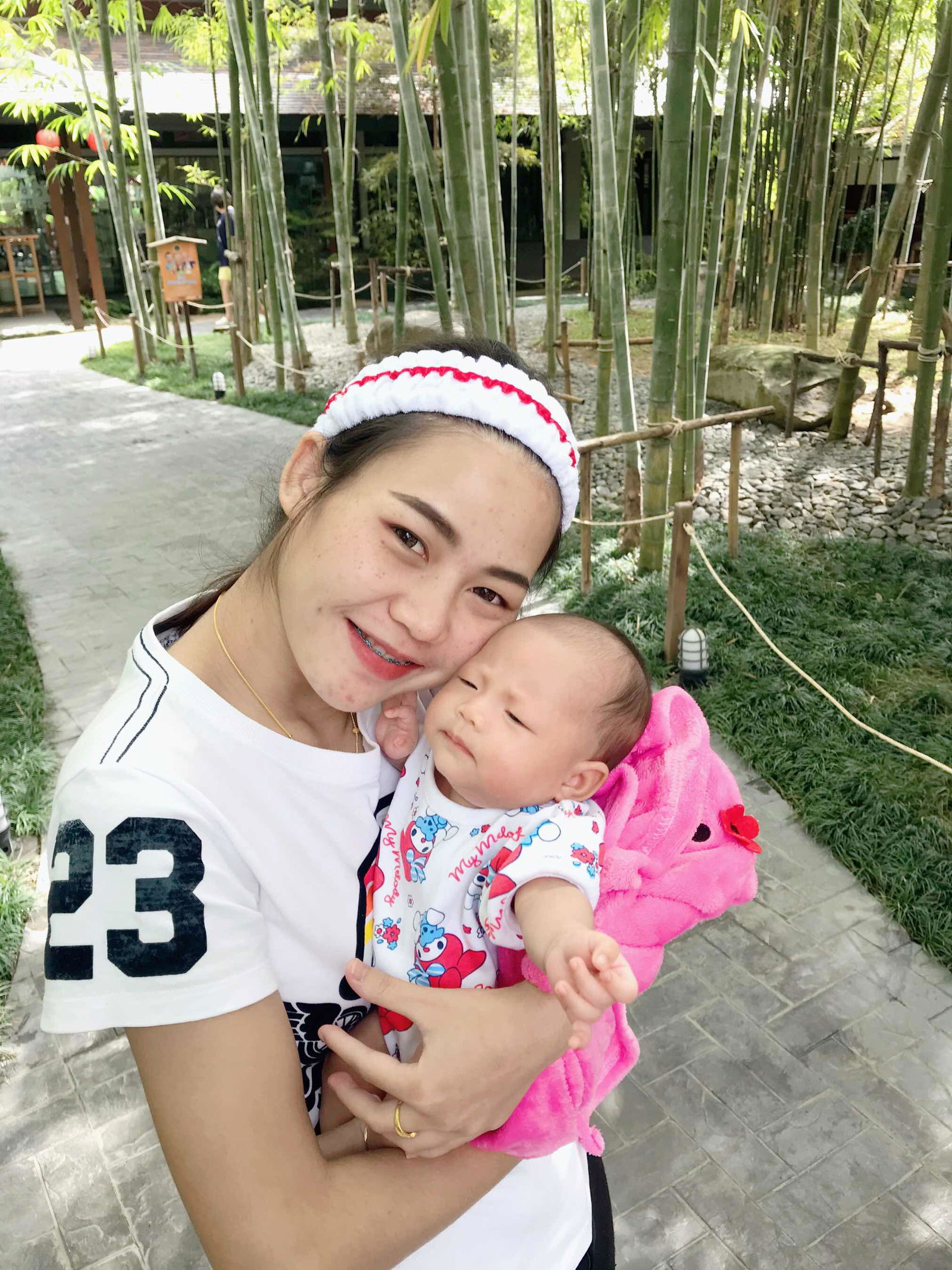 Phiromrat Phirom profile icon