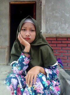 Siti Komariyah profile icon