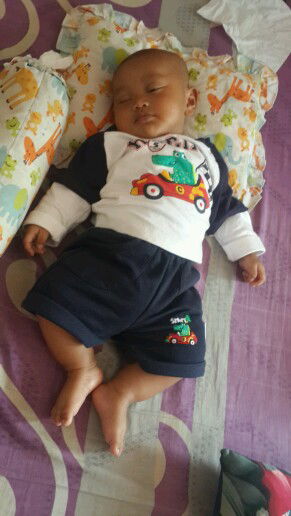 lagi gemes gemes nya