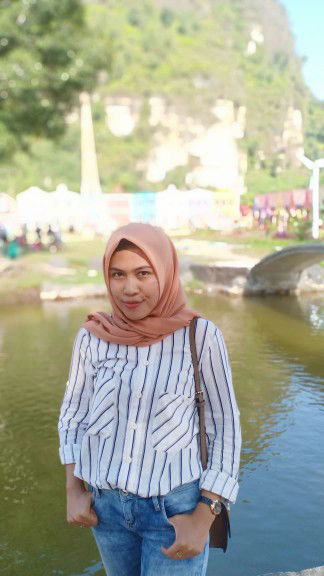 Delvia Fransisca profile icon