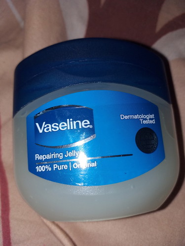 vaseline jelly