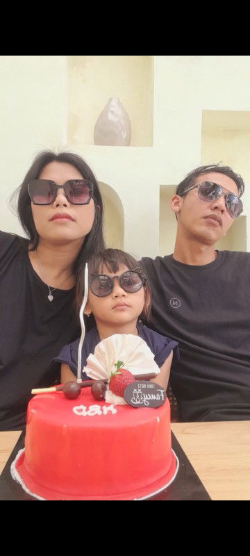 tri rahayu pangestuti profile icon