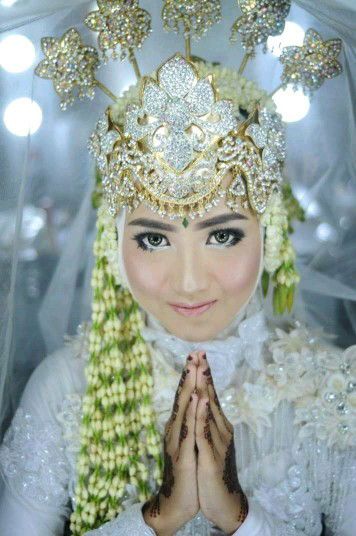 Fitri Mardiana profile icon
