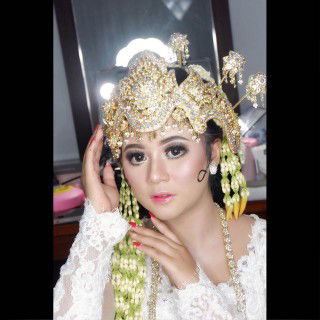 Deviana Ananda Awedy profile icon