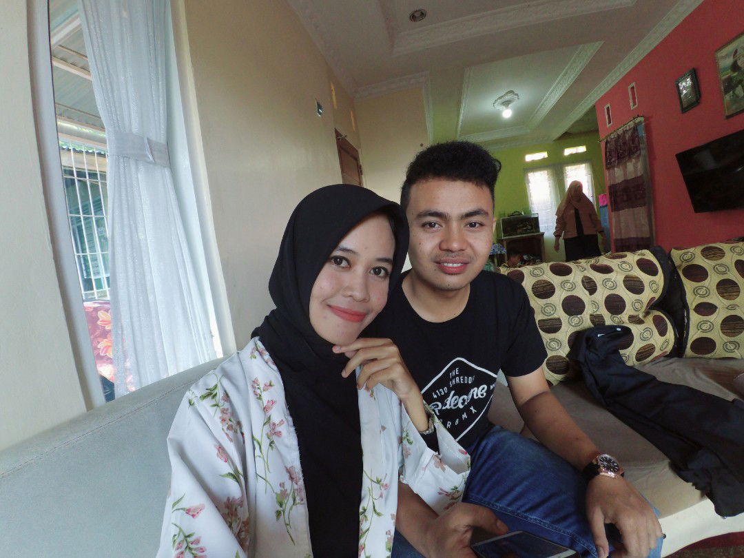 Emi Purwani profile icon