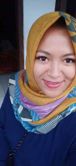 Chintya Putri Hendrik sari profile icon