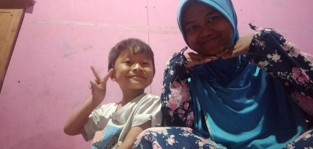 Nur Hayati profile icon